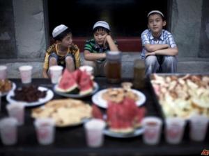 Chino prohibe el ayuno durante el mes de Ramadan a los musulmanes