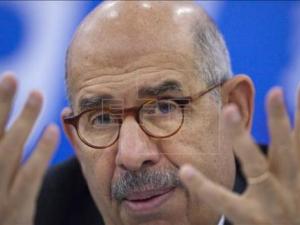 Denuncian a El Baradei por dimitir como vicepresidente de Egipto