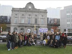 Los Erasmus españoles se movilizan contra la incertidumbre sobre las becas